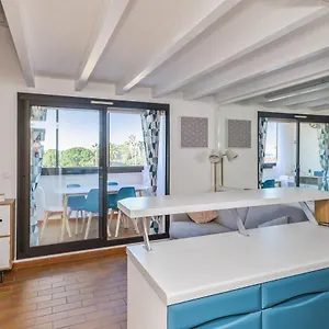 Duplex Flat With Seaview Loggia And Pool In Six-fours - Welkeys Appartement Six-Fours-les-Plages